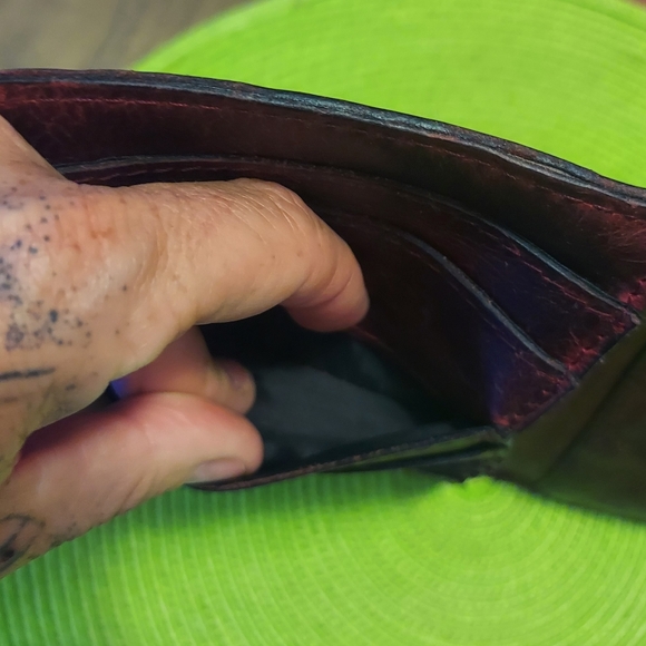 Authentic Patricia Nash Beaumont Leather Colli Clutch Wallet Burgundy - Picture 2 of 11